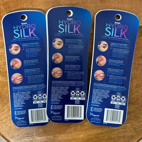 3 Pack - Schick Hydro Silk Touch Up Razors (9 count) - Picture 3 of 8